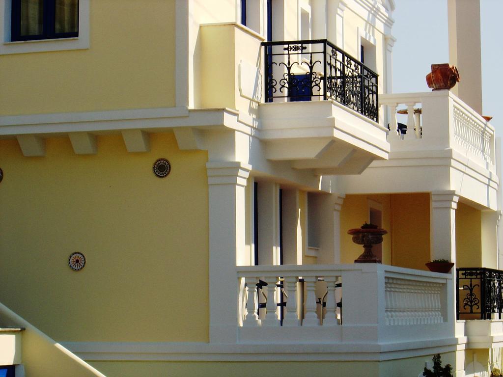 Kalimera Hotel Poros Town Exterior photo