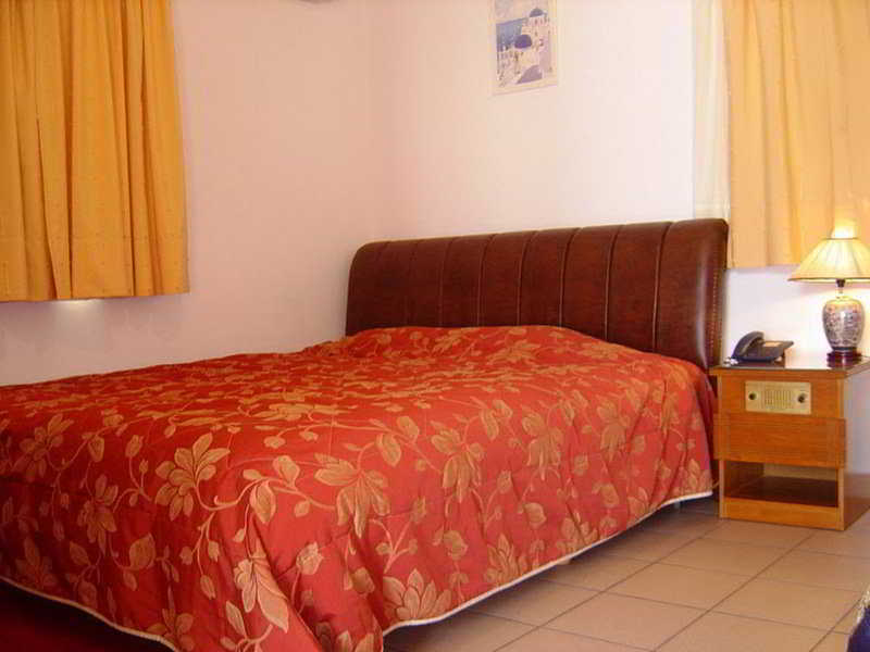 Kalimera Hotel Poros Town Exterior photo